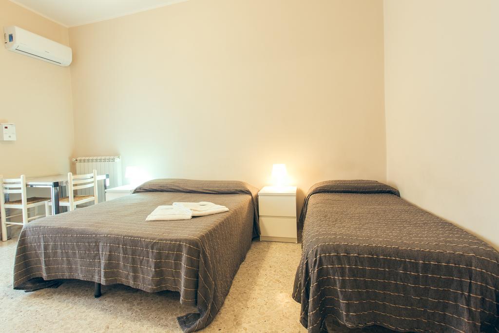 Valle Dei Templi Bed & Breakfast อากริเจนโต ภายนอก รูปภาพ